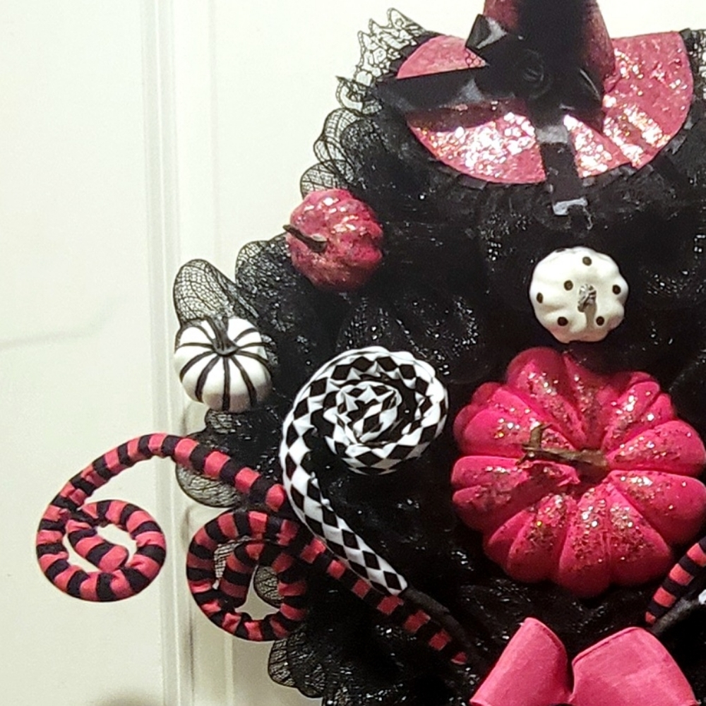 XL Halloween Pumpkin Witch Wreath Deco Mesh Bow - Picture 4 of 12
